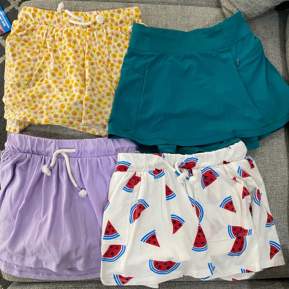 Cat & Jack Girls skorts size S - set of 4
